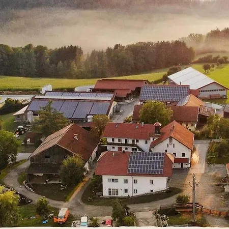 شقة Ilztalwohnung Auf Einem Idyllisch Gelegenen Hof Salzweg